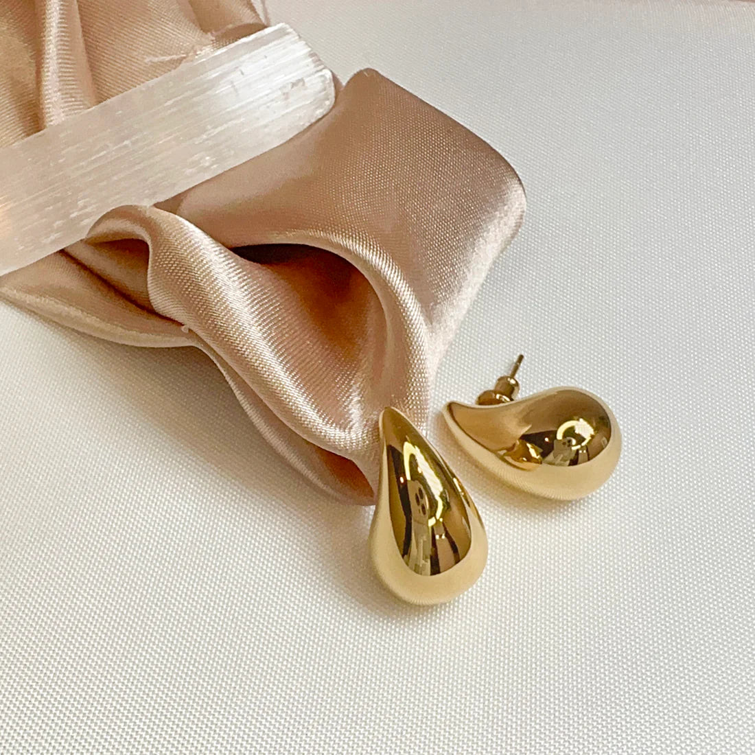 Chunky Puff 1.25" Teardrop Earring